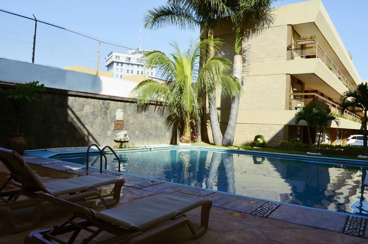 Best Western Plus Plaza Florida & Tower Irapuato Kültér fotó